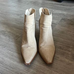 Western Tan Suede Boots